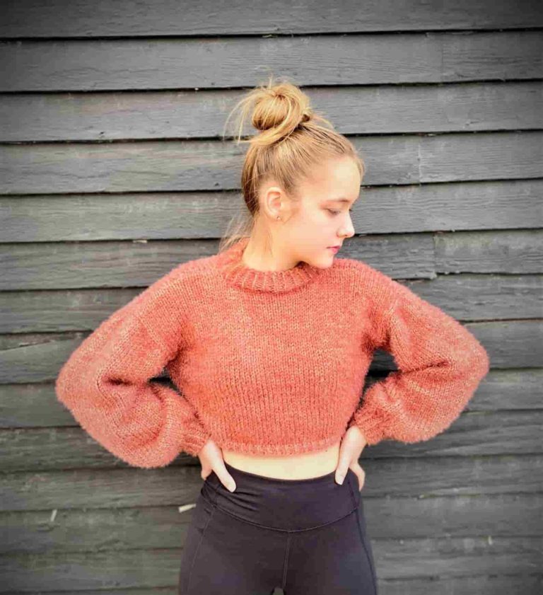 Balloon sleeve cropped sweater